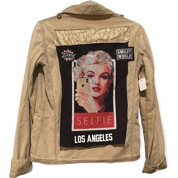 Marilyn Monroe Selfie reworked up-cycled Hollister beige shirt jacket Sz S - Picture 1 of 15